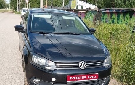 Volkswagen Polo VI (EU Market), 2012 год, 700 000 рублей, 1 фотография