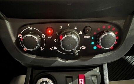 Renault Duster I рестайлинг, 2017 год, 1 200 000 рублей, 21 фотография