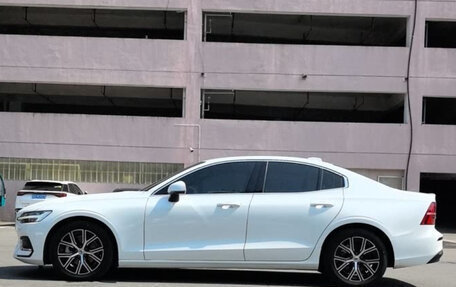 Volvo S60 III, 2022 год, 2 085 000 рублей, 3 фотография