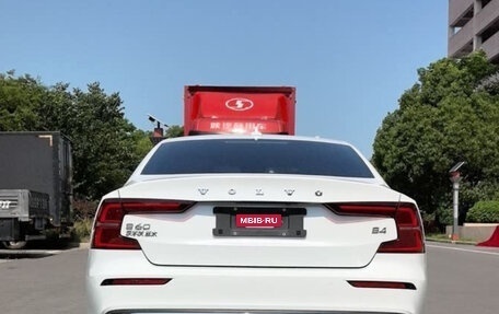 Volvo S60 III, 2022 год, 2 085 000 рублей, 4 фотография