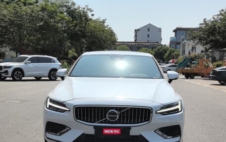 Volvo S60 III, 2022 год, 2 085 000 рублей, 2 фотография