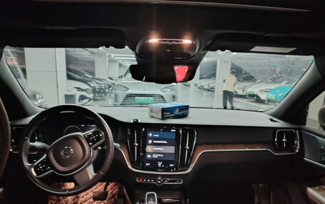 Volvo S60 III, 2022 год, 2 085 000 рублей, 7 фотография