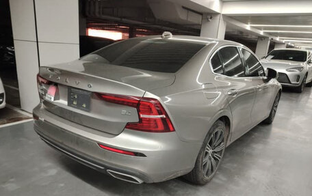 Volvo S60 III, 2022 год, 2 085 000 рублей, 6 фотография