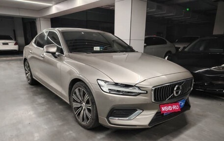 Volvo S60 III, 2022 год, 2 085 000 рублей, 3 фотография