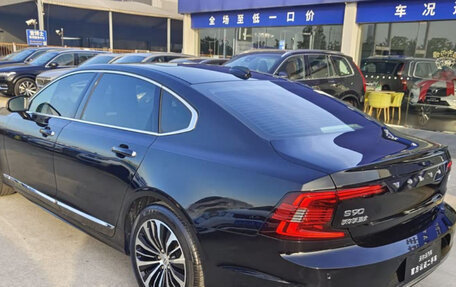 Volvo S90 II рестайлинг, 2022 год, 2 805 000 рублей, 4 фотография