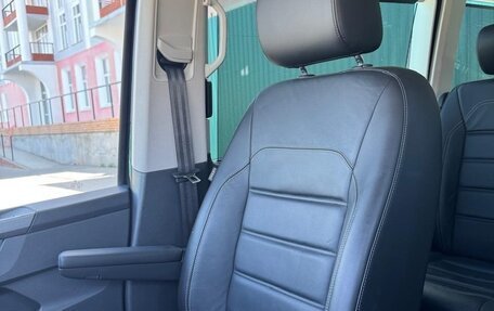 Volkswagen Multivan T6 рестайлинг, 2021 год, 7 500 000 рублей, 13 фотография