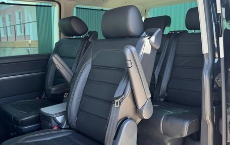 Volkswagen Multivan T6 рестайлинг, 2021 год, 7 500 000 рублей, 17 фотография