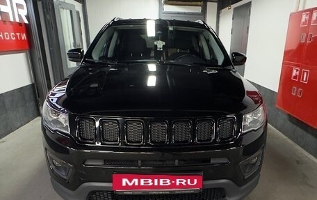 Jeep Compass II, 2018 год, 2 100 000 рублей, 2 фотография