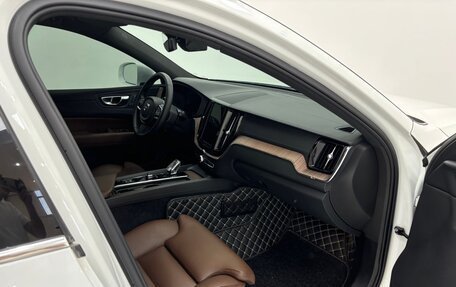 Volvo XC60 II, 2021 год, 2 950 000 рублей, 6 фотография