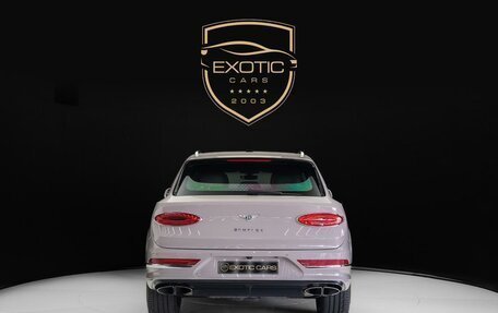 Bentley Bentayga I, 2022 год, 21 000 000 рублей, 4 фотография