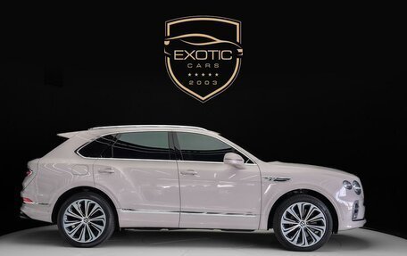 Bentley Bentayga I, 2022 год, 21 000 000 рублей, 3 фотография
