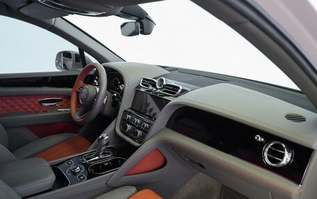 Bentley Bentayga I, 2022 год, 21 000 000 рублей, 13 фотография