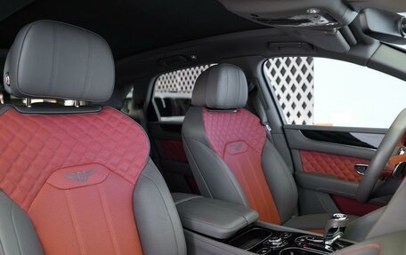 Bentley Bentayga I, 2022 год, 21 000 000 рублей, 15 фотография