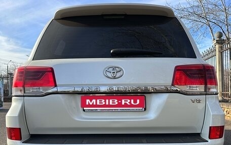 Toyota Land Cruiser 200, 2018 год, 6 199 000 рублей, 4 фотография