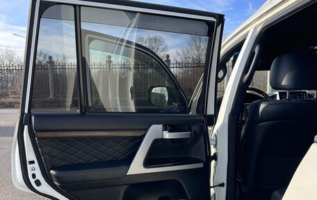 Toyota Land Cruiser 200, 2018 год, 6 199 000 рублей, 6 фотография