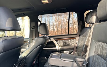 Toyota Land Cruiser 200, 2018 год, 6 199 000 рублей, 8 фотография