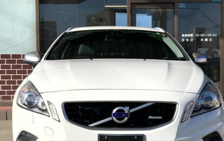 Volvo V60 I, 2013 год, 825 000 рублей, 2 фотография