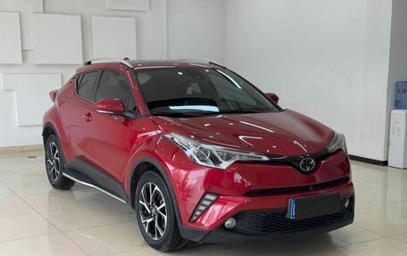 Toyota C-HR I рестайлинг, 2022 год, 1 850 000 рублей, 3 фотография