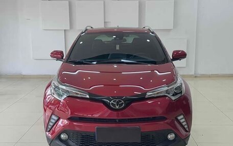 Toyota C-HR I рестайлинг, 2022 год, 1 850 000 рублей, 2 фотография
