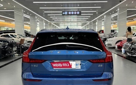 Volvo V60 II, 2022 год, 2 835 000 рублей, 5 фотография