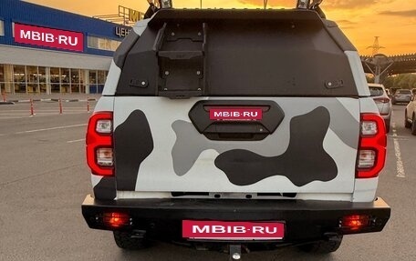 Toyota Hilux VIII, 2020 год, 6 300 000 рублей, 5 фотография