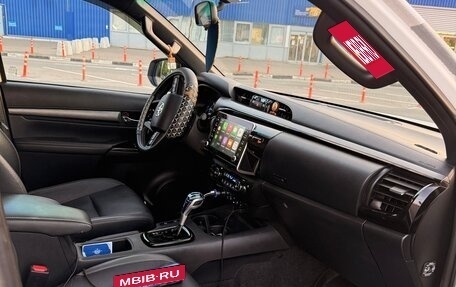 Toyota Hilux VIII, 2020 год, 6 300 000 рублей, 11 фотография
