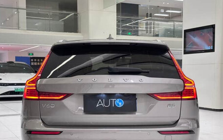 Volvo V60 II, 2022 год, 2 835 000 рублей, 5 фотография