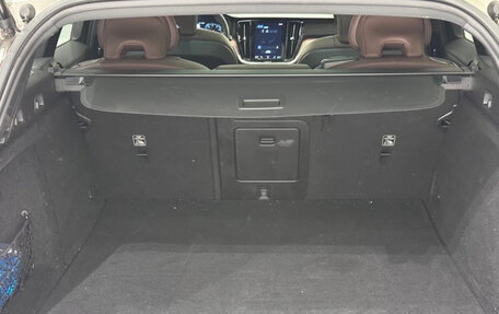 Volvo V60 II, 2022 год, 2 835 000 рублей, 9 фотография