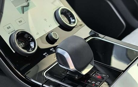 Land Rover Range Rover Velar I, 2022 год, 4 990 000 рублей, 22 фотография