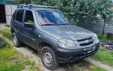 Chevrolet Niva I рестайлинг, 2015 год, 750 000 рублей, 2 фотография