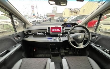 Honda Freed II, 2016 год, 1 057 000 рублей, 7 фотография