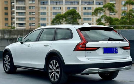 Volvo V90 II, 2022 год, 3 615 000 рублей, 6 фотография