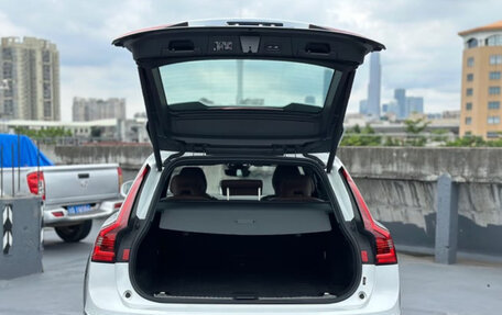 Volvo V90 II, 2022 год, 3 615 000 рублей, 10 фотография