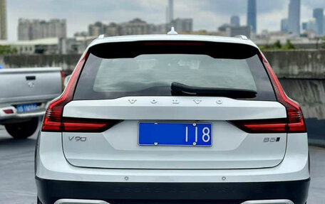 Volvo V90 II, 2022 год, 3 615 000 рублей, 5 фотография