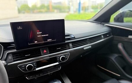 Audi RS 4, 2021 год, 5 750 300 рублей, 14 фотография