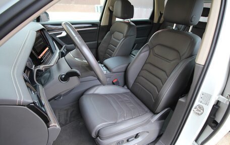 Volkswagen Touareg III, 2019 год, 3 695 000 рублей, 13 фотография