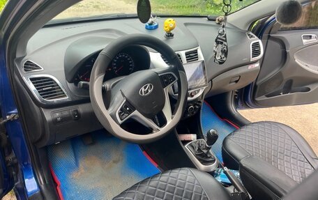 Hyundai Solaris II рестайлинг, 2013 год, 800 000 рублей, 7 фотография