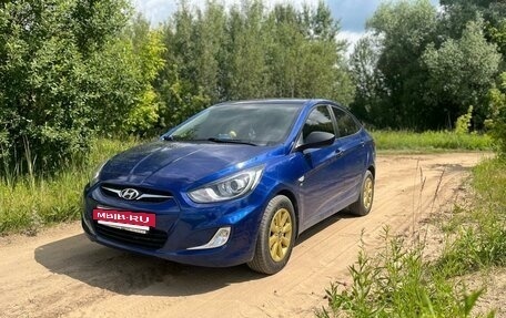 Hyundai Solaris II рестайлинг, 2013 год, 800 000 рублей, 5 фотография