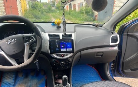 Hyundai Solaris II рестайлинг, 2013 год, 800 000 рублей, 8 фотография