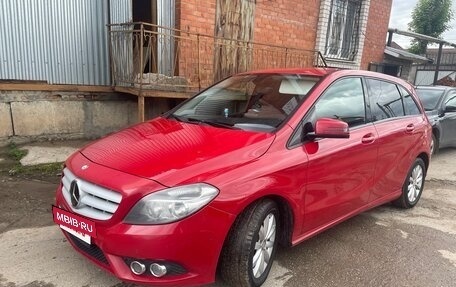 Mercedes-Benz B-Класс, 2013 год, 1 150 000 рублей, 2 фотография