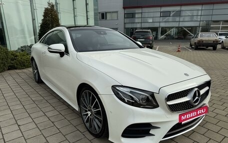 Mercedes-Benz E-Класс, 2017 год, 3 675 000 рублей, 9 фотография