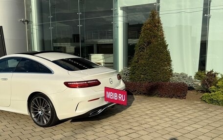 Mercedes-Benz E-Класс, 2017 год, 3 675 000 рублей, 19 фотография