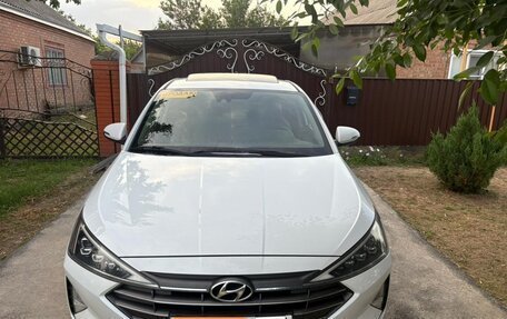 Hyundai Elantra VI рестайлинг, 2019 год, 1 850 000 рублей, 3 фотография