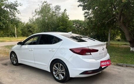 Hyundai Elantra VI рестайлинг, 2019 год, 1 850 000 рублей, 2 фотография