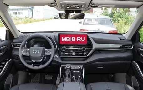 Toyota Highlander, 2025 год, 4 650 000 рублей, 7 фотография
