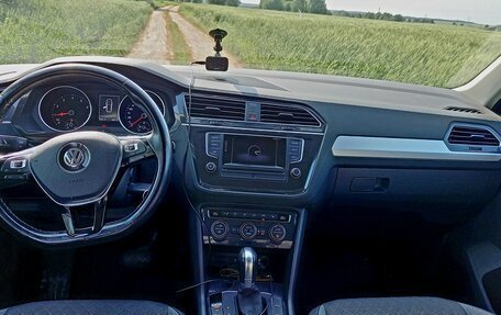 Volkswagen Tiguan II, 2017 год, 2 000 000 рублей, 5 фотография