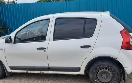 Renault Sandero I, 2011 год, 630 000 рублей, 3 фотография