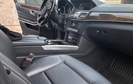 Mercedes-Benz E-Класс, 2015 год, 1 970 000 рублей, 9 фотография