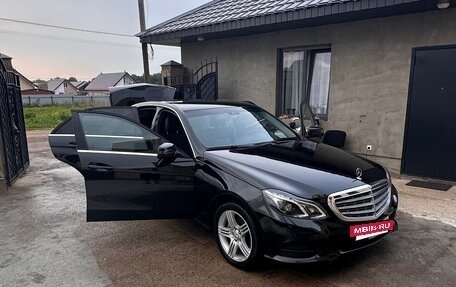 Mercedes-Benz E-Класс, 2015 год, 1 970 000 рублей, 8 фотография