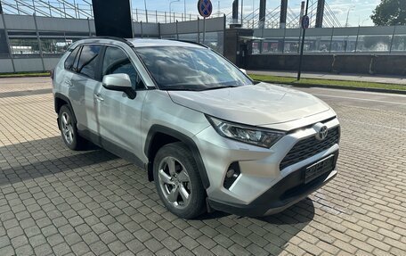 Toyota RAV4, 2022 год, 3 290 000 рублей, 3 фотография